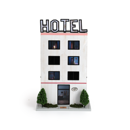 HOTEL VOYEUR