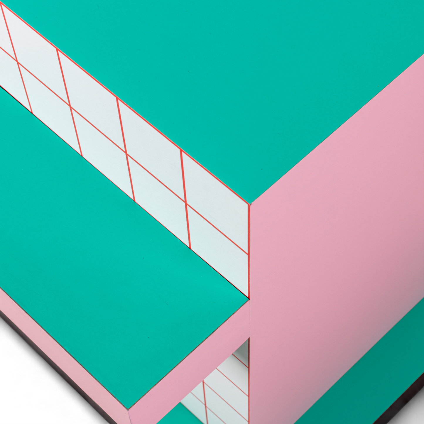 SUPERSIDE TABLE RED GRID