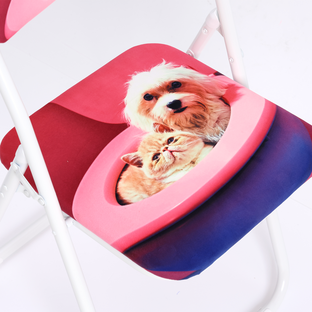 TOILETPAPER PETS FOLDING CHAIR - BFF