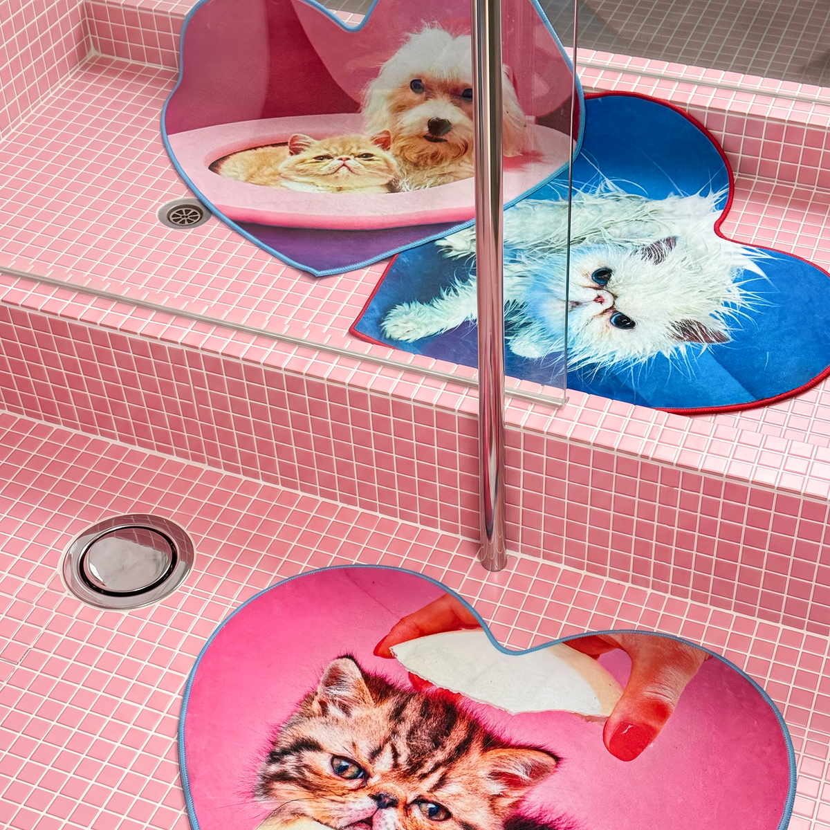 TOILETPAPER PETS BATH MAT - BFF