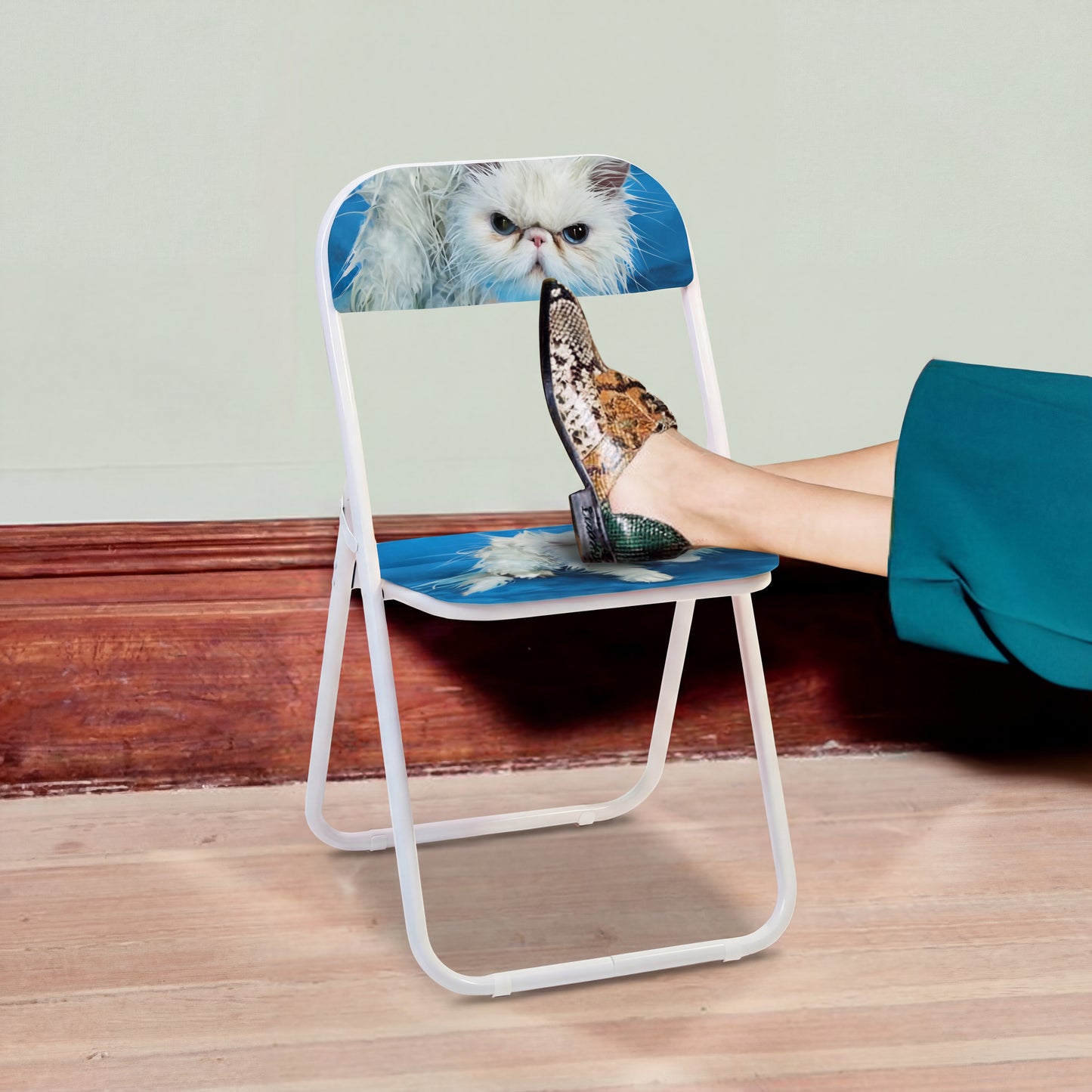 TOILETPAPER PETS FOLDING CHAIR - ANGRY CAT