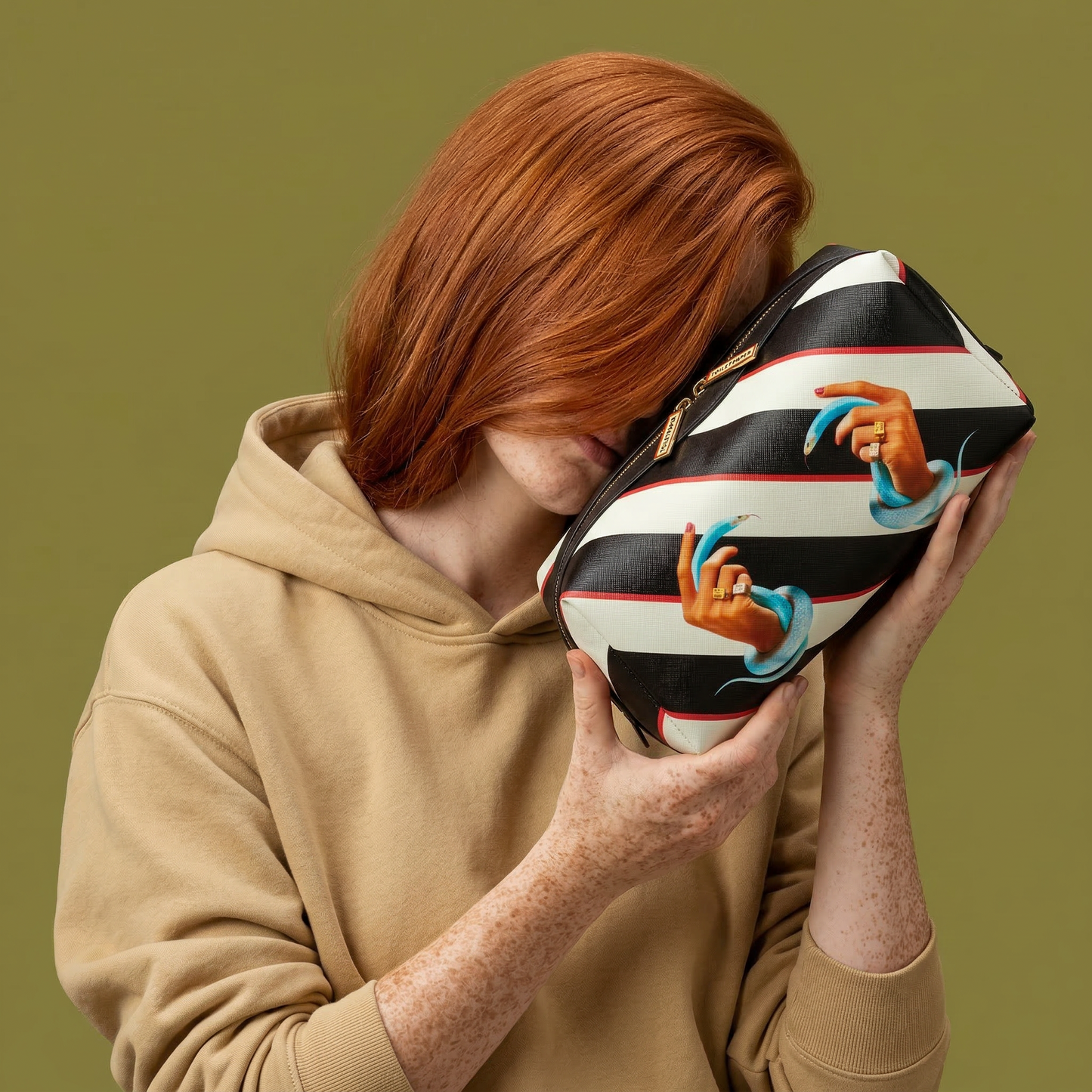 Wash Bag Stripes Hands with Snakes