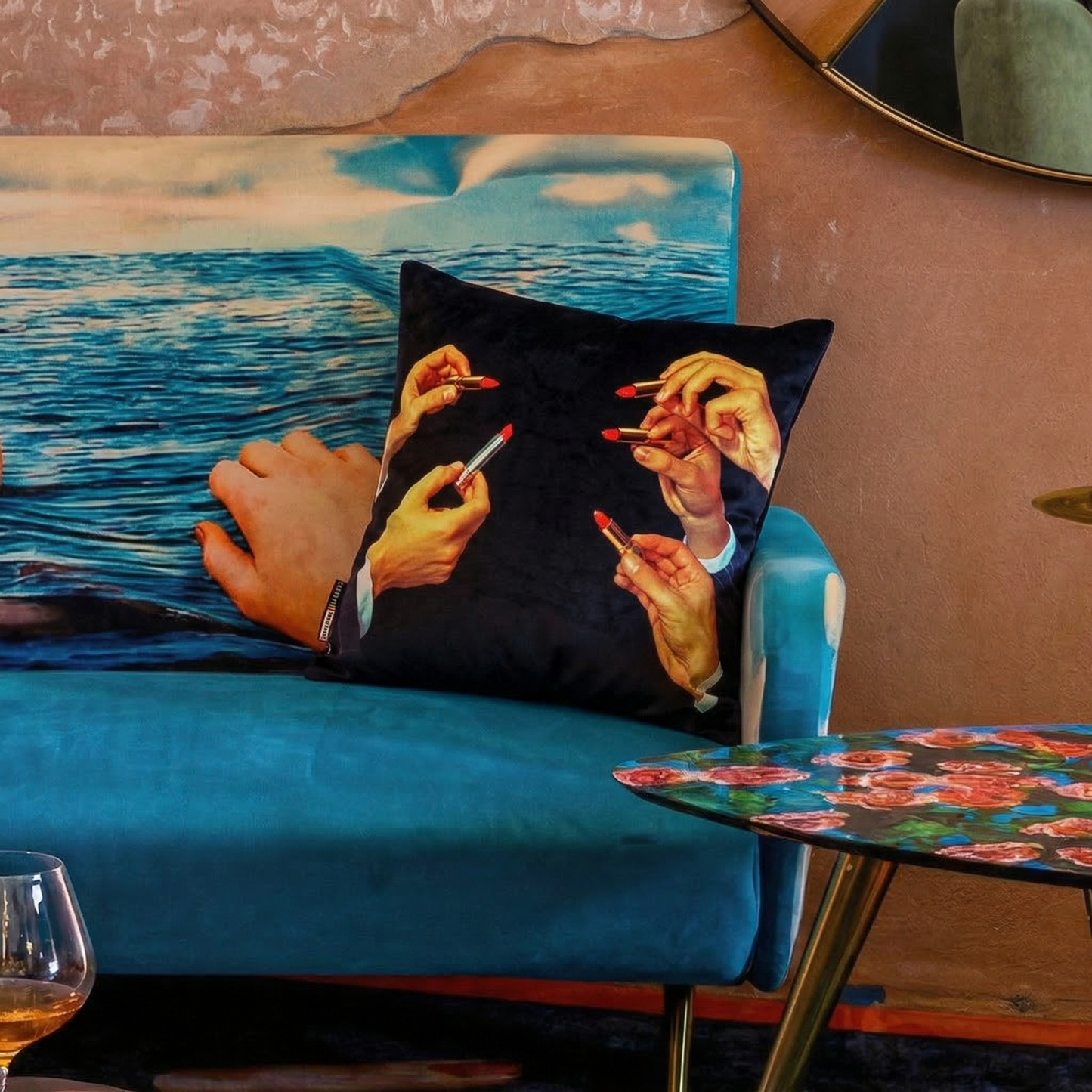 Cushion Lipstick Black With Polyester Padding