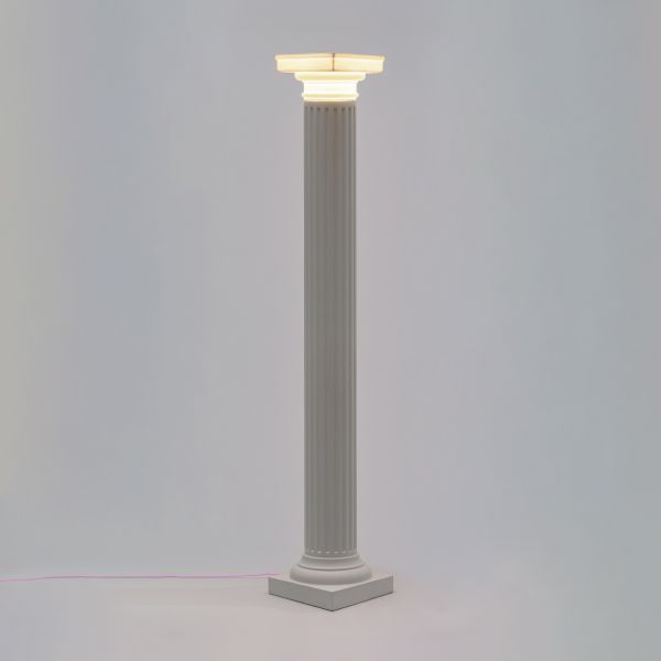 Las Vegas Tall Lamp