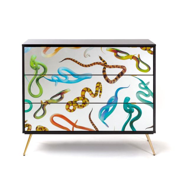 Chest of Three Drawers Snakes