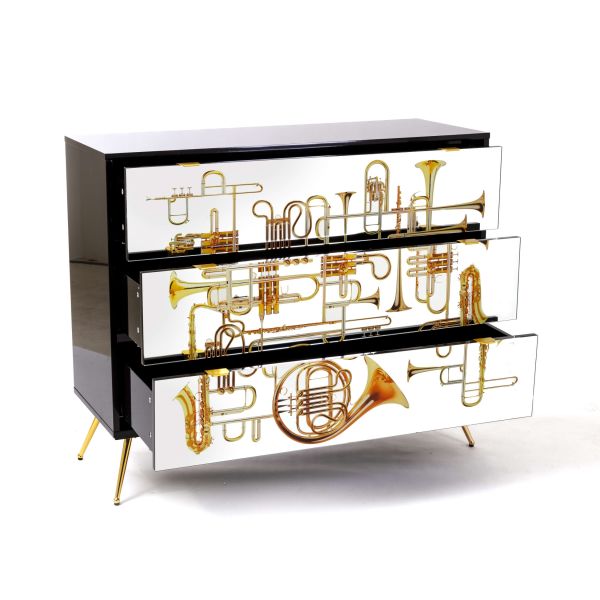 Chest of Three Drawers Trumpets