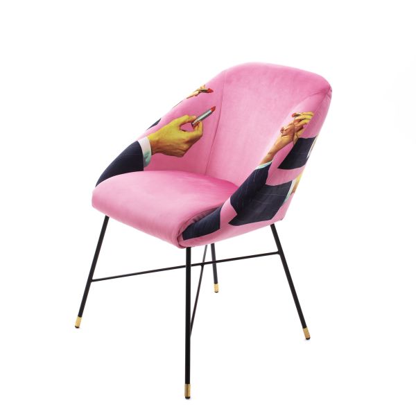 Seletti-Toiletpaper-Magazine-Chair-Pink-16044-TP_chair_pink_lipsticks_2Z6A6472