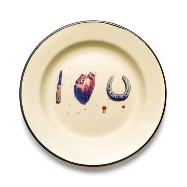 Seletti_TOILETPAPER-enamel plates-16837-love-1