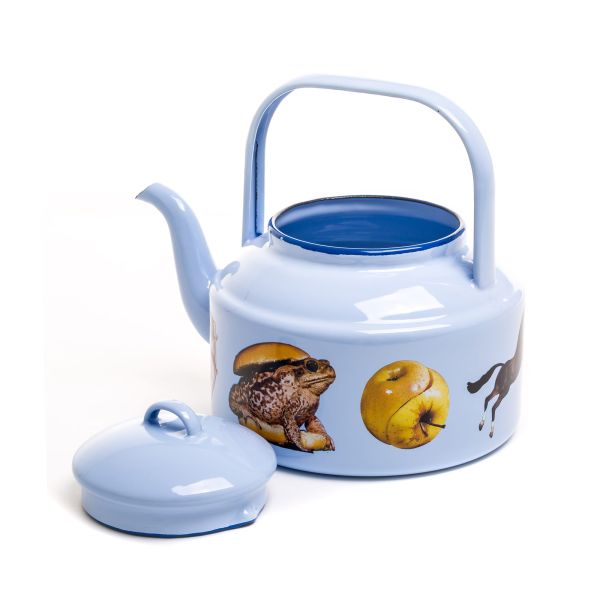 Seletti_TOILETPAPER-teapot-1700-blue-frog-3